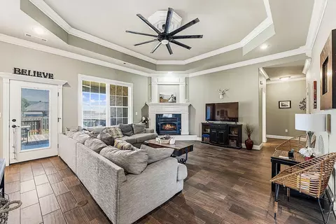 258 Sundown Dr, Farmington, AR 72730