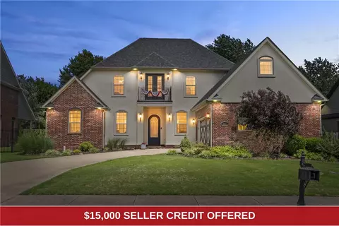 207 N Angel Falls Ln, Springdale, AR 72762