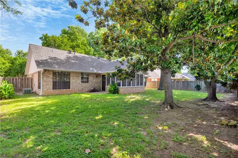 3406 W Hemlock St, Rogers, AR 72756