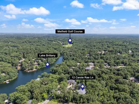 12 Carole Rae Ln, Bella Vista, AR 72714