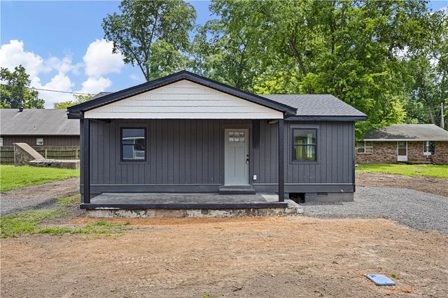 319 Perry St, Dardanelle, AR 72834