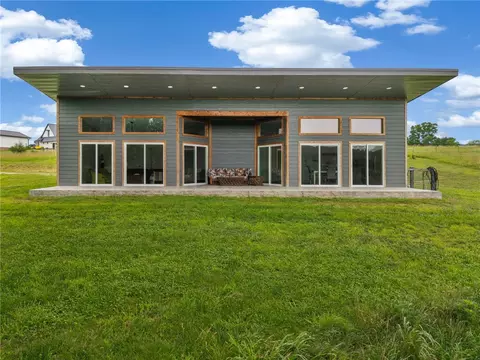 125 River Run Rd, Eureka Springs, AR 72632