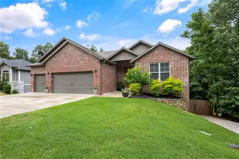30 Brecknock Dr, Bella Vista, AR 72714