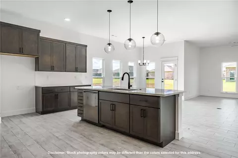 Kitchen - 2620 Willowmere Dr, Centerton, AR 72712 photo 2 of 5