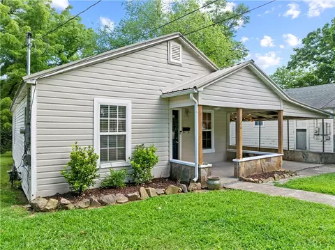 706 E Ridge Ave, Harrison, AR 72601 photo 1