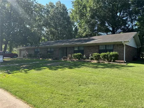 2813 W D St, Russellville, AR 72801