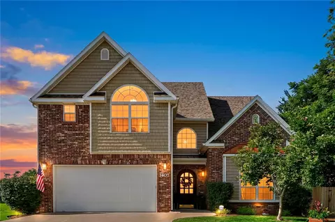 1407 NW 3rd St, Bentonville, AR 72712