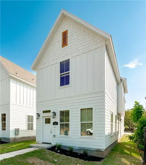 1316 S College Ave, Fayetteville, AR 72701
