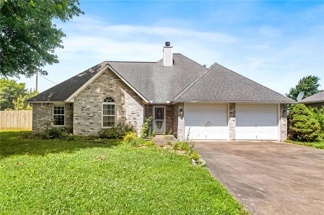 591 Bloomfield St, Gentry, AR 72734