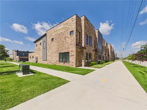 4100 W Olive St, Rogers, AR 72756 photo 2