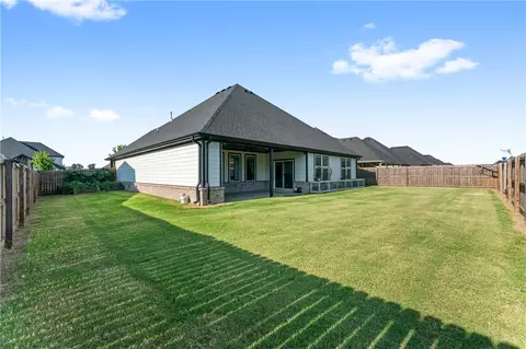 Exterior - 1211 Silver Maple St, Centerton, AR 72719 photo 6 of 9