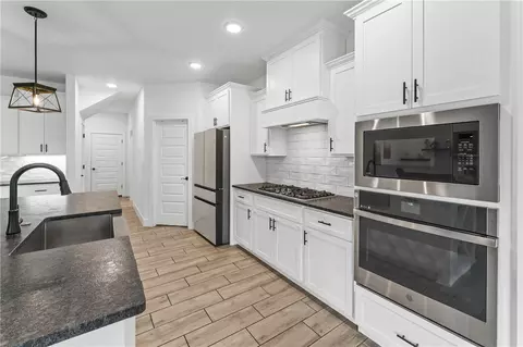 Kitchen - 1211 Silver Maple St, Centerton, AR 72719 photo 1 of 3