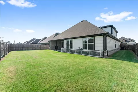Exterior - 1211 Silver Maple St, Centerton, AR 72719 photo 5 of 9