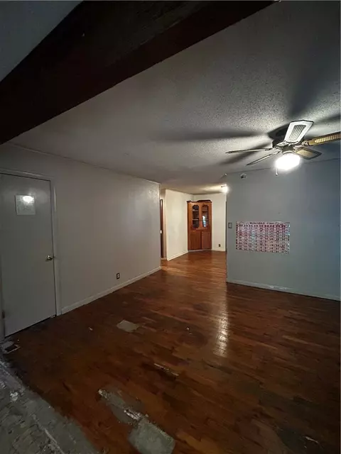 Living - 311 King Mountain Rd, Ozark, AR 72949 photo 2 of 5