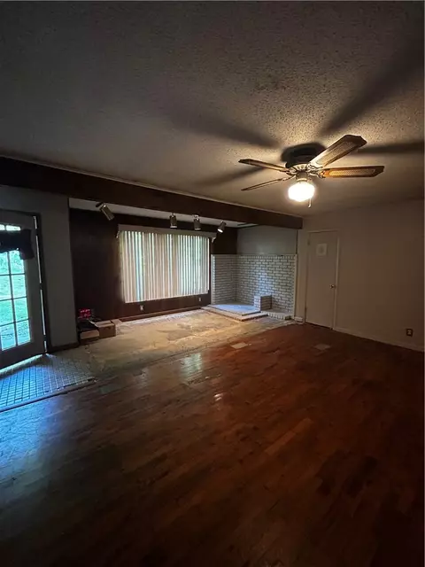 Living - 311 King Mountain Rd, Ozark, AR 72949 photo 1 of 5