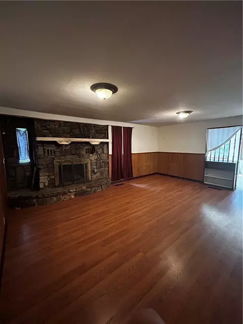 Living - 311 King Mountain Rd, Ozark, AR 72949 photo 4 of 5