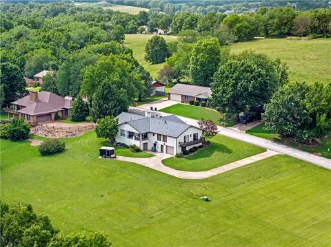 View/Area - 104 W Watts St, Harrison, AR 72601 photo 7 of 8