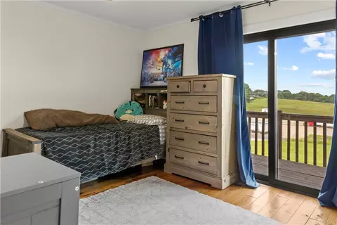 Bedroom - 104 W Watts St, Harrison, AR 72601 photo 5 of 9