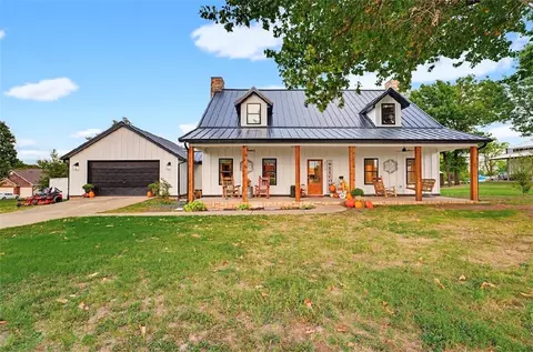 358 S Pianalto Rd, Springdale, AR 72762