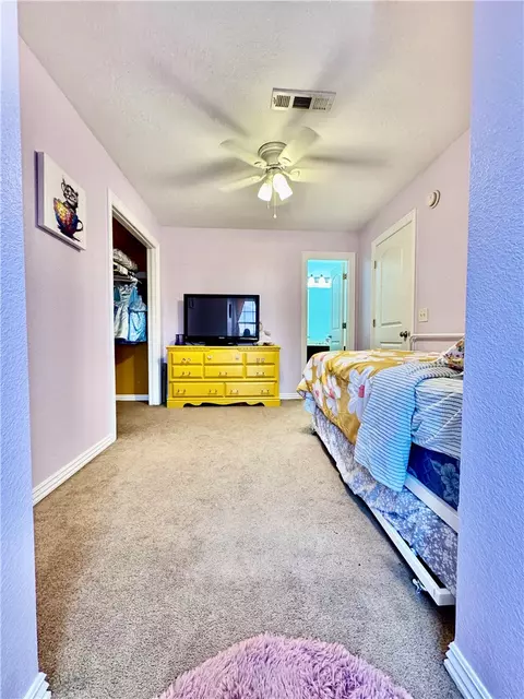 Bedroom - 1513 Counts Dr, Springdale, AR 72764 photo 8 of 12