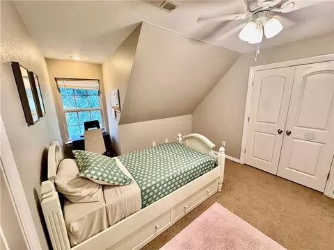 Bedroom - 1513 Counts Dr, Springdale, AR 72764 photo 10 of 12