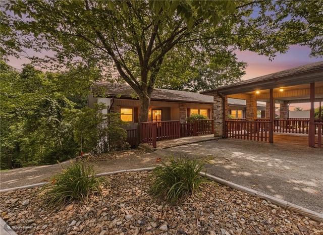 4 Gail Ln, Bella Vista, AR 72715