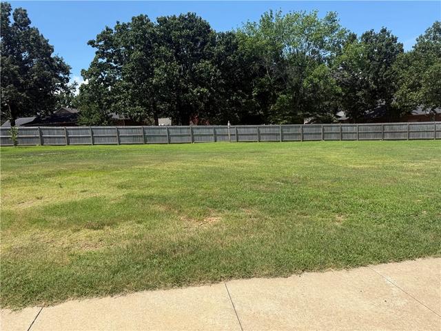 111 Harbor Cir, Russellville, AR 72802