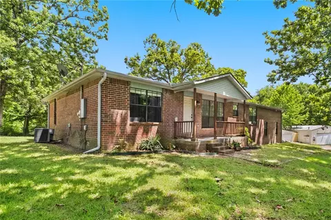 12526 Avoca Hollow Rd, Garfield, AR 72732