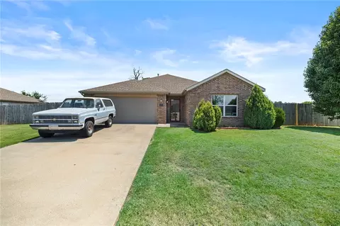 331 Violet St, Centerton, AR 72719 photo 1