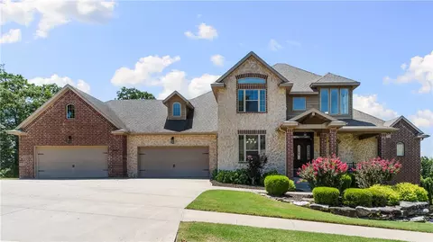3607 NW Riverbend Rd, Bentonville, AR 72712