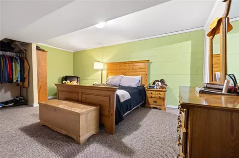 Bedroom - 18 Mimosa Dr, Harrison, AR 72601 photo 5 of 7