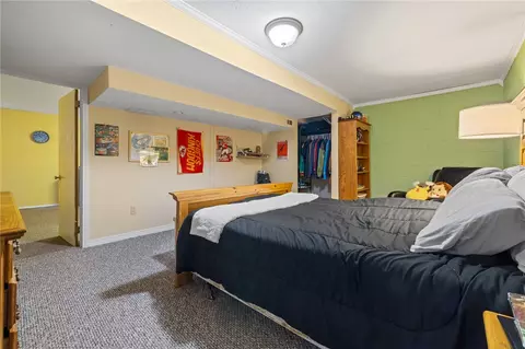 Bedroom - 18 Mimosa Dr, Harrison, AR 72601 photo 6 of 7