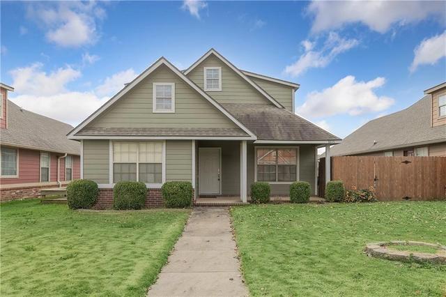 3805 SW Gibson Ave, Bentonville, AR 72712