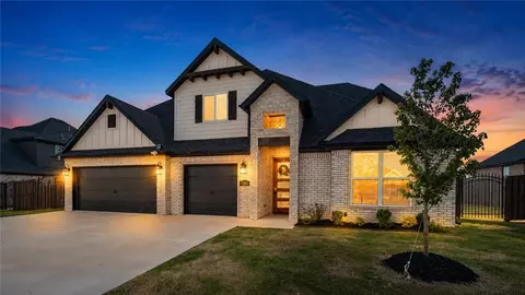 1161 Montieri Dr, Centerton, AR 72719