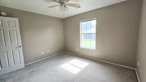 Bedroom - 550 Walker St, Centerton, AR 72719 photo 2 of 2