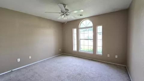 Bedroom - 550 Walker St, Centerton, AR 72719 photo 1 of 2