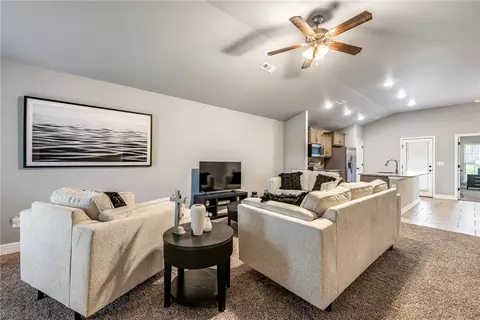 5904 NW Meade St, Bentonville, AR 72713
