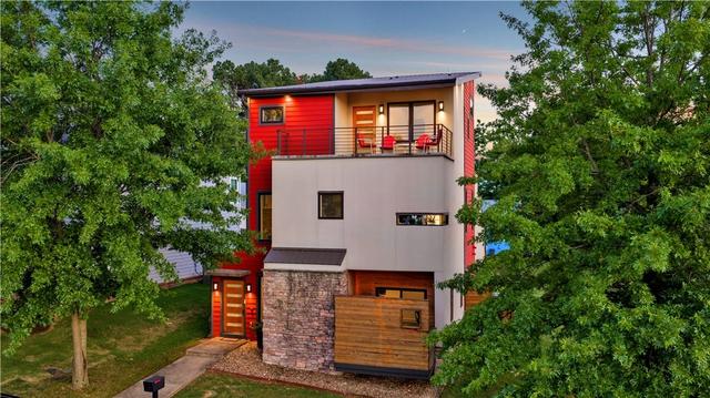 615 W North St, Fayetteville, AR 72701