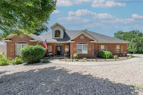 73 Eddleston Dr, Bella Vista, AR 72715
