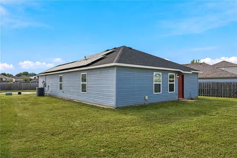 Exterior - 305 E Glendale Ln, Rogers, AR 72758 photo 3 of 4