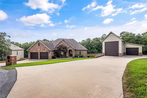 5 Bere Cir, Bella Vista, AR 72714