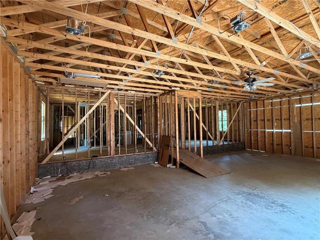 28 Tudor Ln, Bella Vista, AR 72715