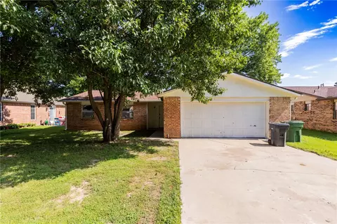 1309 Forest Dr, Rogers, AR 72756