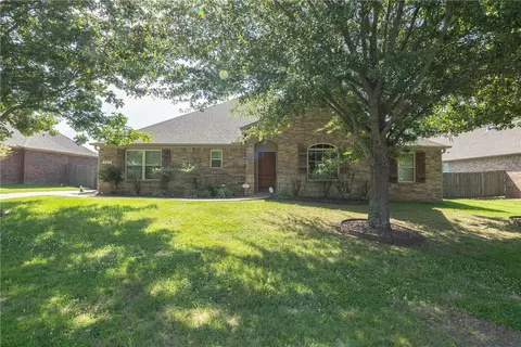 3561 W Providence Dr, Fayetteville, AR 72704