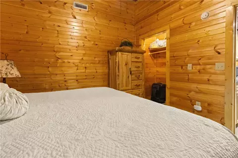 Bedroom - 488 Nc 3990, Jasper, AR 72641 photo 4 of 6