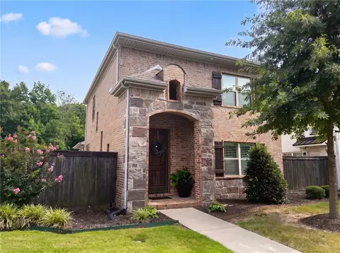 550 N Salem Rd, Fayetteville, AR 72704