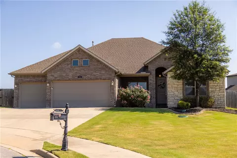 502 Starview Cir, Cave Springs, AR 72718