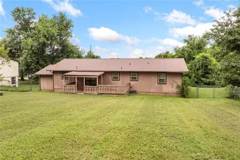Exterior - 113 Brewer St, Harrison, AR 72601 photo 3 of 3