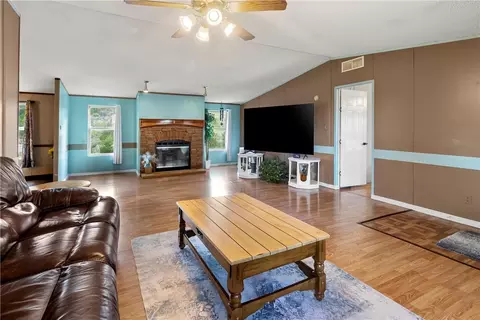 110 Alms Ave, Walnut Shade, MO 65771 photo 4
