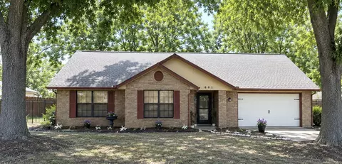 601 Garland Pl, Lowell, AR 72745